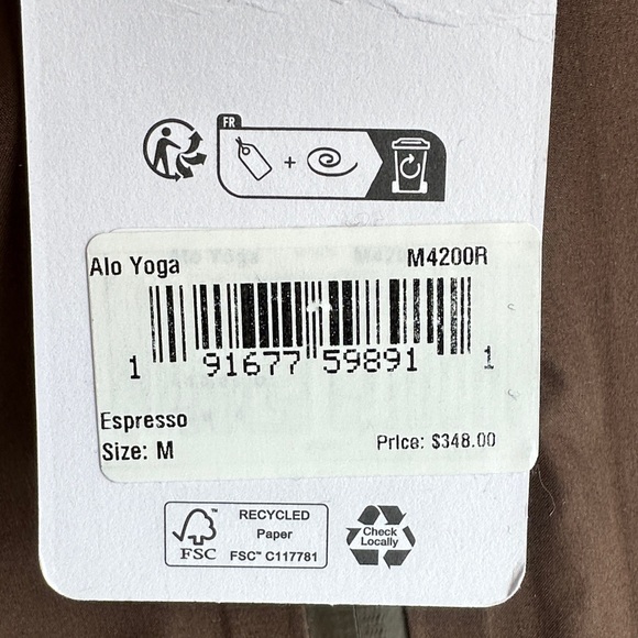 ALO Yoga Alpha Shell Jacket - Picture 7 of 12